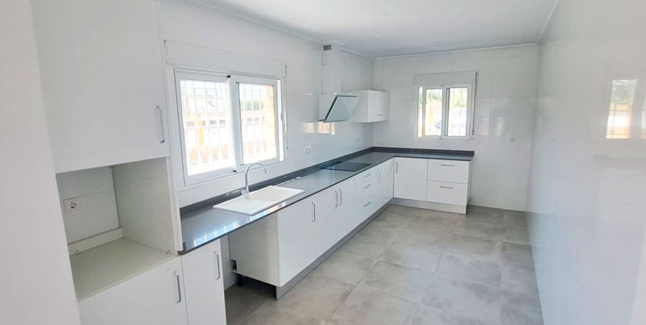 Resale - Country House -
Catral - Catral - Country
