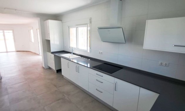 Resale - Country House -
Catral - Catral - Country