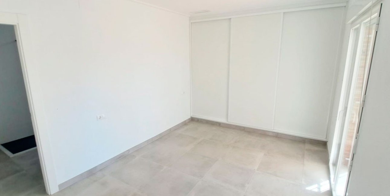 Resale - Country House -
Catral - Catral - Country