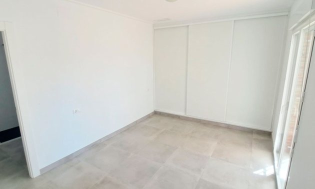 Resale - Country House -
Catral - Catral - Country