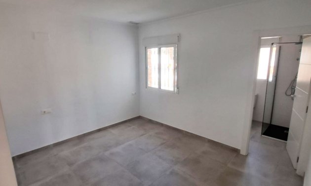 Resale - Country House -
Catral - Catral - Country