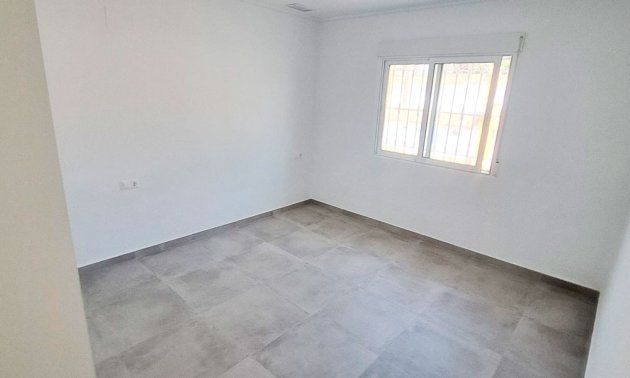 Resale - Country House -
Catral - Catral - Country