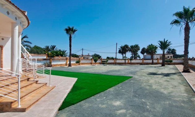 Resale - Country House -
Catral - Catral - Country