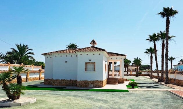 Resale - Country House -
Catral - Catral - Country