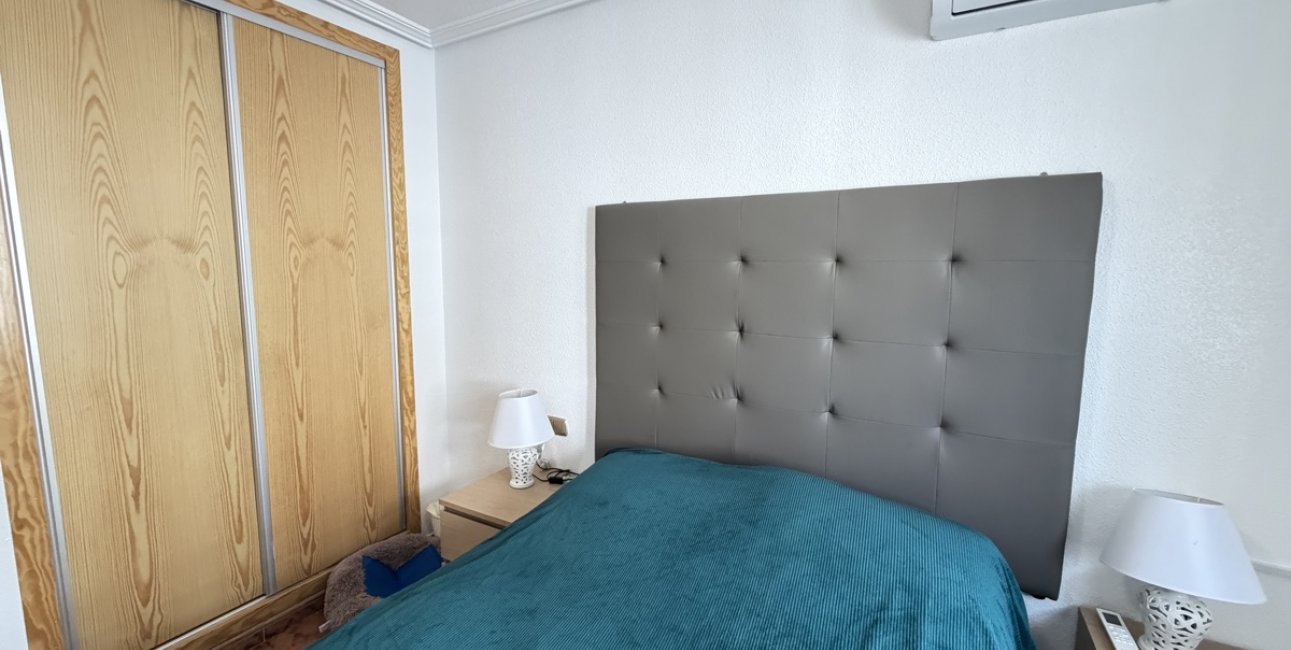 Rynek wtórny - Bungalowy -
Orihuela Costa - La Zenia