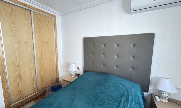 Rynek wtórny - Bungalowy -
Orihuela Costa - La Zenia