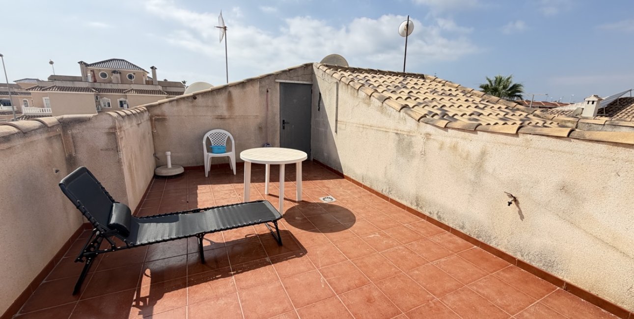 Rynek wtórny - Bungalowy -
Orihuela Costa - La Zenia
