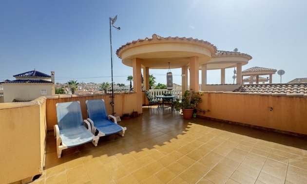 Resale - Villa -
Orihuela Costa - Villamartin