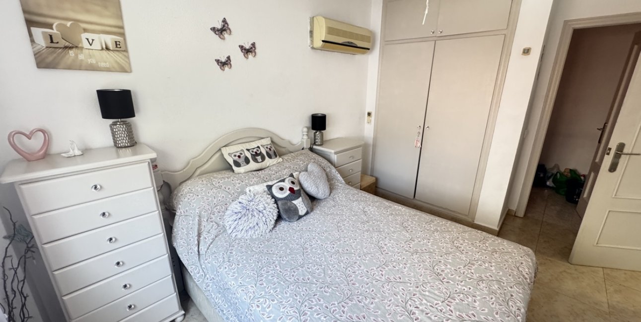 Resale - Villa -
Orihuela Costa - Villamartin