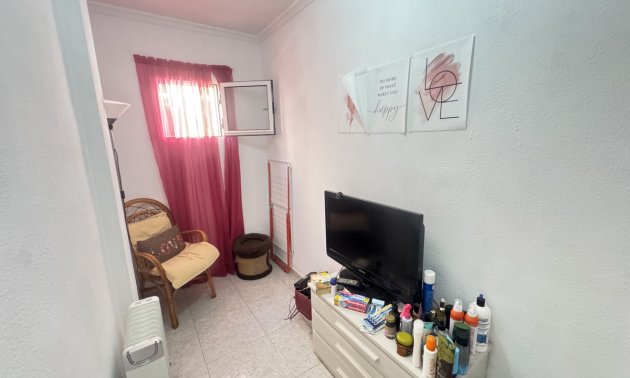 Resale - Villa -
Orihuela Costa - Villamartin