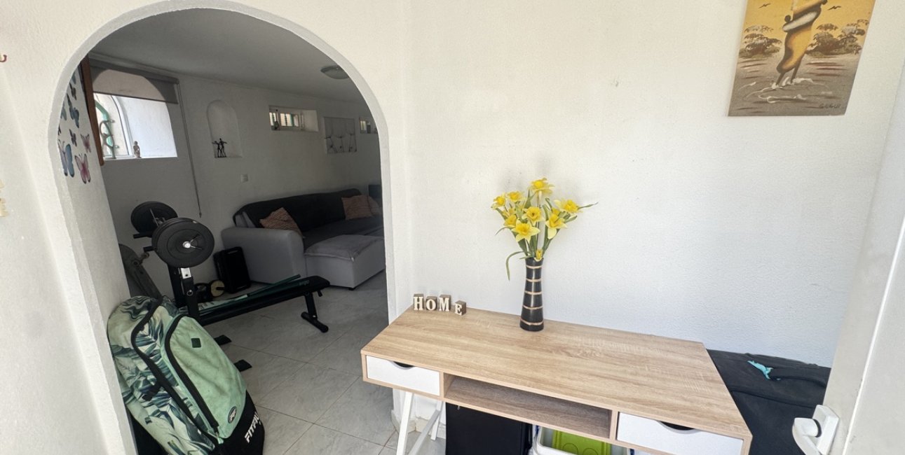 Resale - Villa -
Orihuela Costa - Villamartin