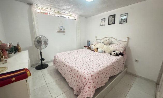 Resale - Villa -
Orihuela Costa - Villamartin