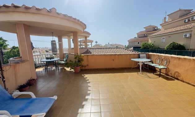 Resale - Villa -
Orihuela Costa - Villamartin