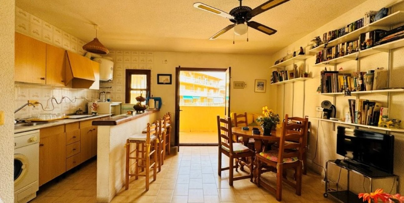 Resale - Duplex -
Torrevieja - La Mata