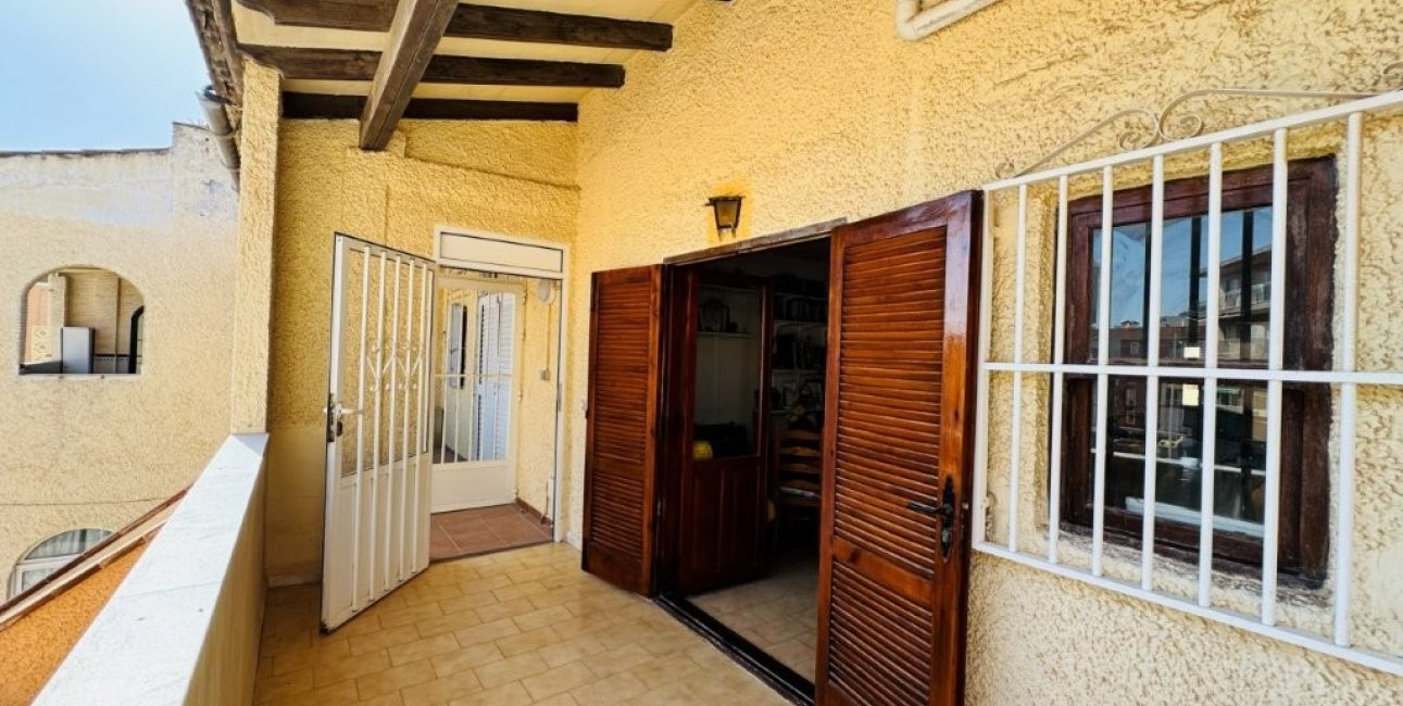 Resale - Duplex -
Torrevieja - La Mata
