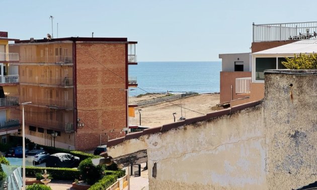 Resale - Duplex -
Torrevieja - La Mata