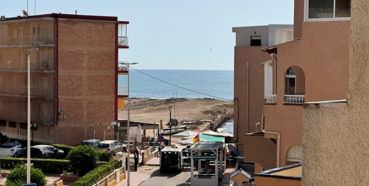 Resale - Duplex -
Torrevieja - La Mata