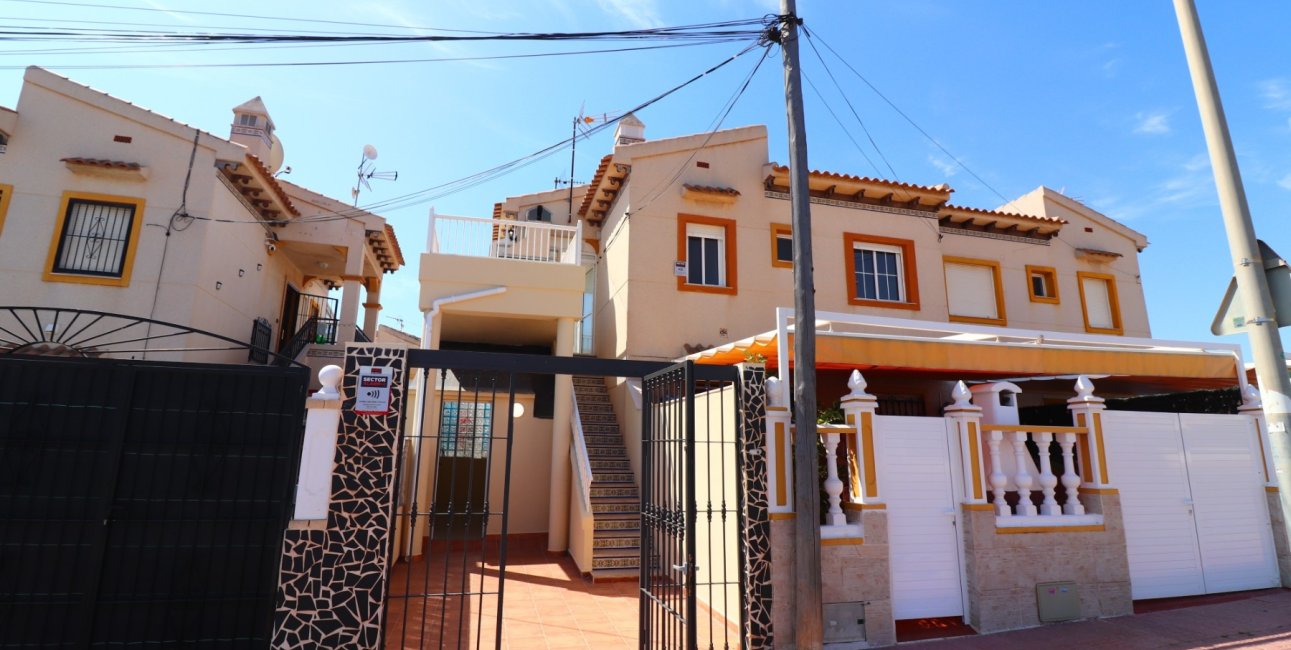 Resale - Apartment / flat -
Orihuela Costa - Punta Prima