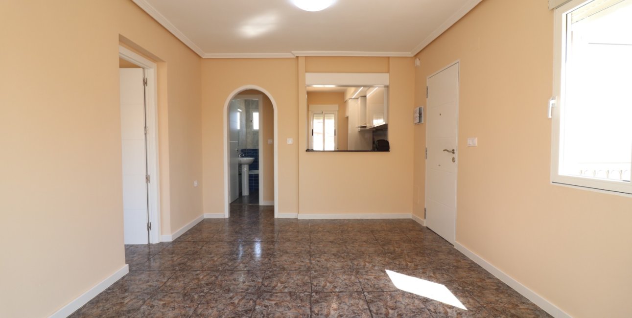 Resale - Apartment / flat -
Orihuela Costa - Punta Prima