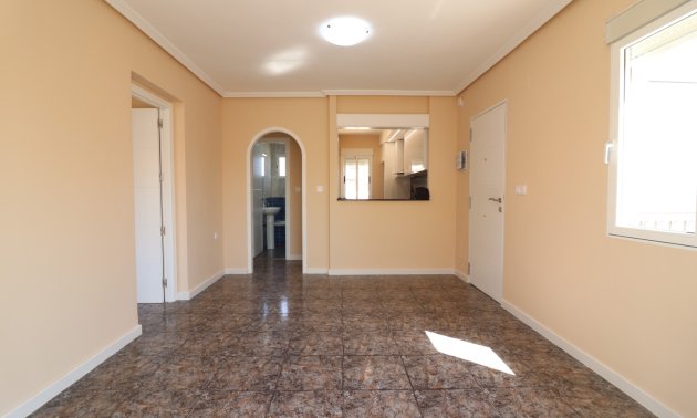 Resale - Apartment / flat -
Orihuela Costa - Punta Prima