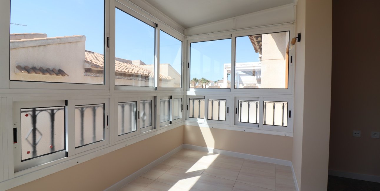 Resale - Apartment / flat -
Orihuela Costa - Punta Prima