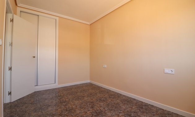 Resale - Apartment / flat -
Orihuela Costa - Punta Prima