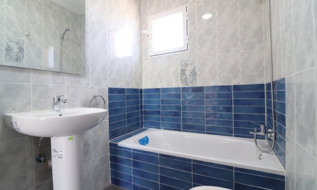Resale - Apartment / flat -
Orihuela Costa - Punta Prima