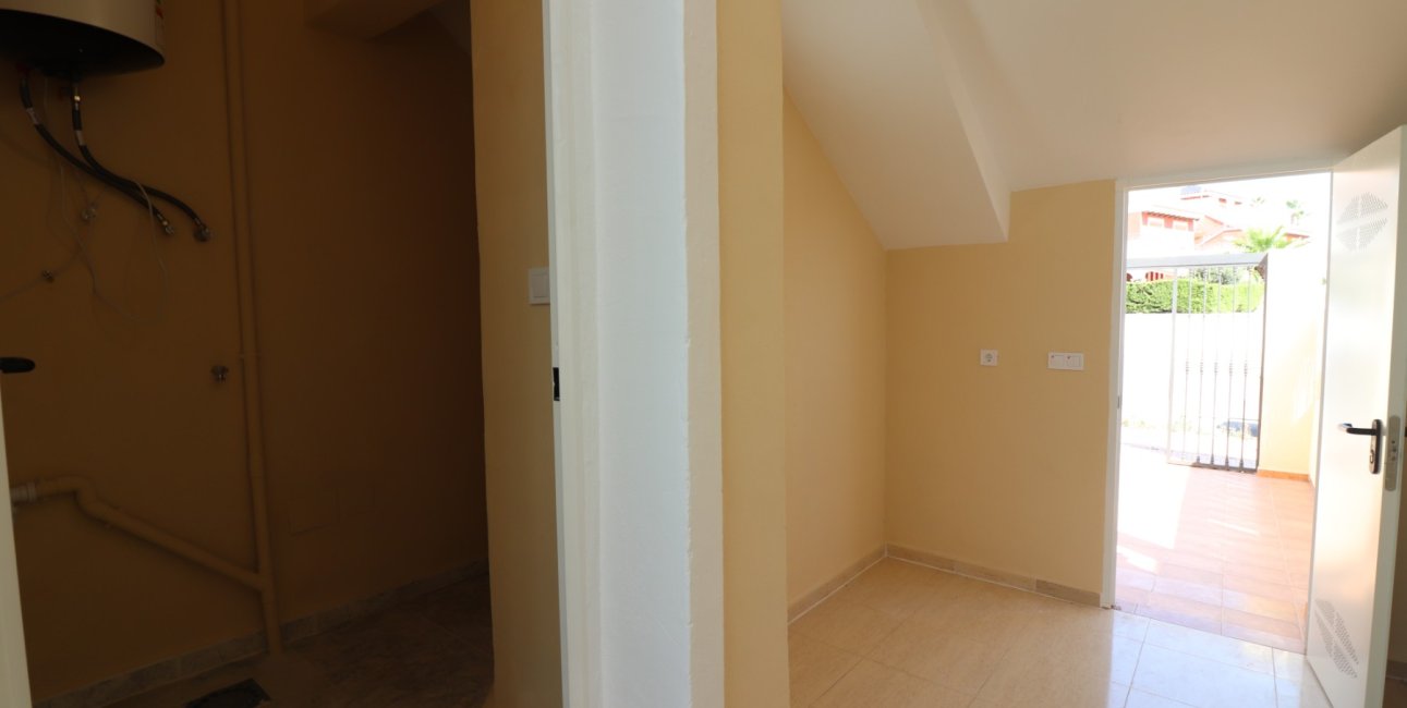 Resale - Apartment / flat -
Orihuela Costa - Punta Prima