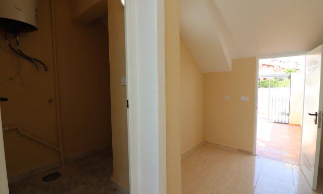 Resale - Apartment / flat -
Orihuela Costa - Punta Prima