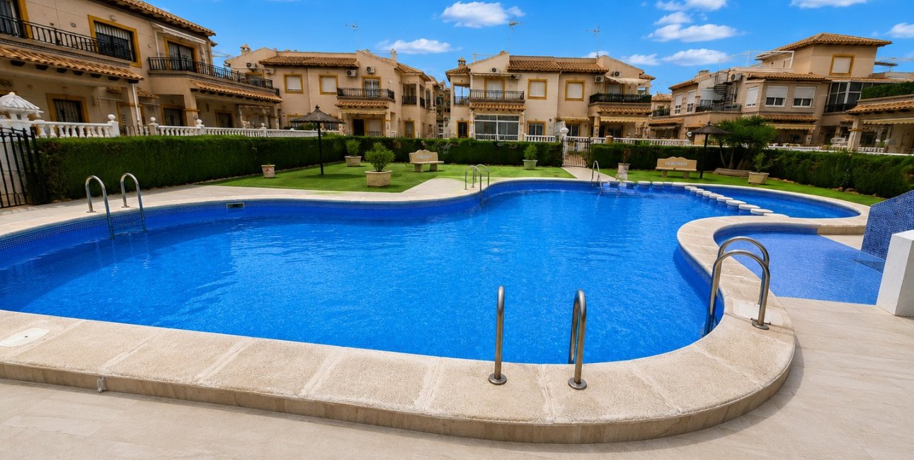 Resale - Apartment / flat -
Orihuela Costa - Punta Prima