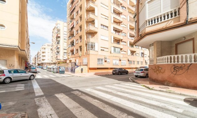 Rynek wtórny - Mieszkanie  -
Torrevieja - Centro