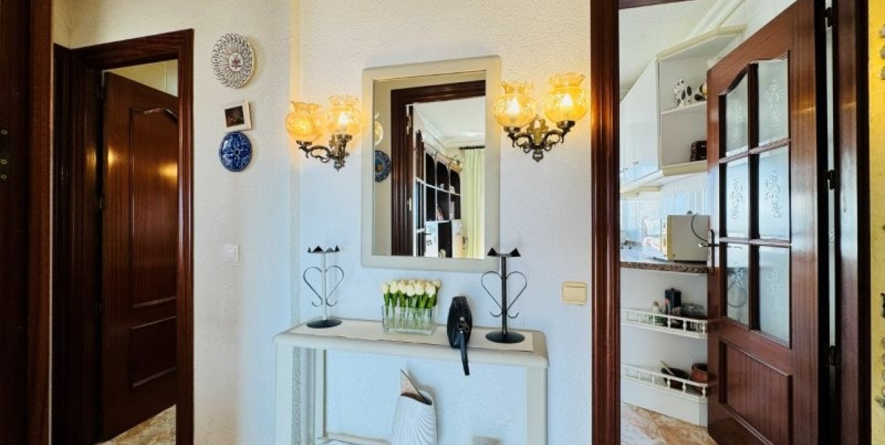 Resale - Apartment / flat -
Torrevieja - La Mata