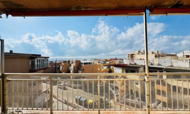 Resale - Apartment / flat -
Torrevieja - La Mata