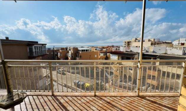 Resale - Apartment / flat -
Torrevieja - La Mata