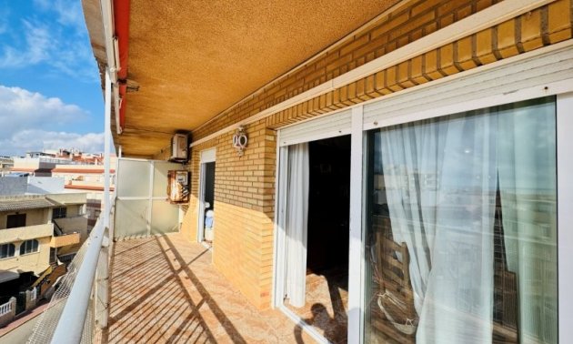 Resale - Apartment / flat -
Torrevieja - La Mata
