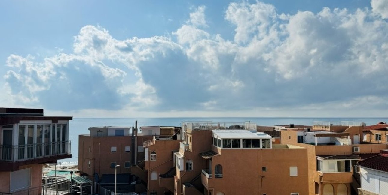 Resale - Apartment / flat -
Torrevieja - La Mata