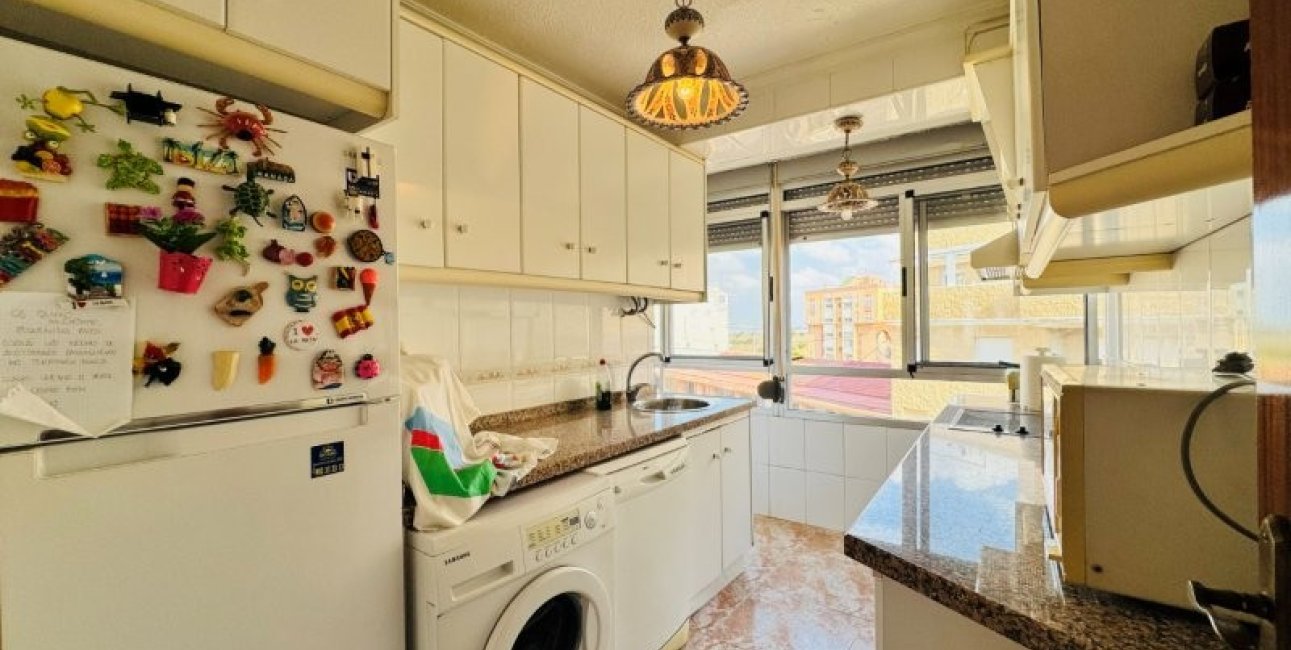 Resale - Apartment / flat -
Torrevieja - La Mata