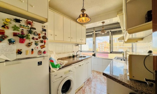 Resale - Apartment / flat -
Torrevieja - La Mata