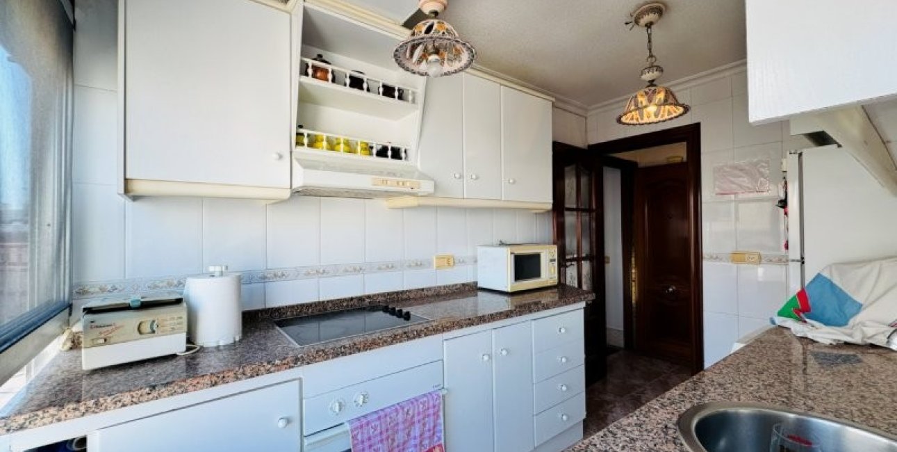 Resale - Apartment / flat -
Torrevieja - La Mata