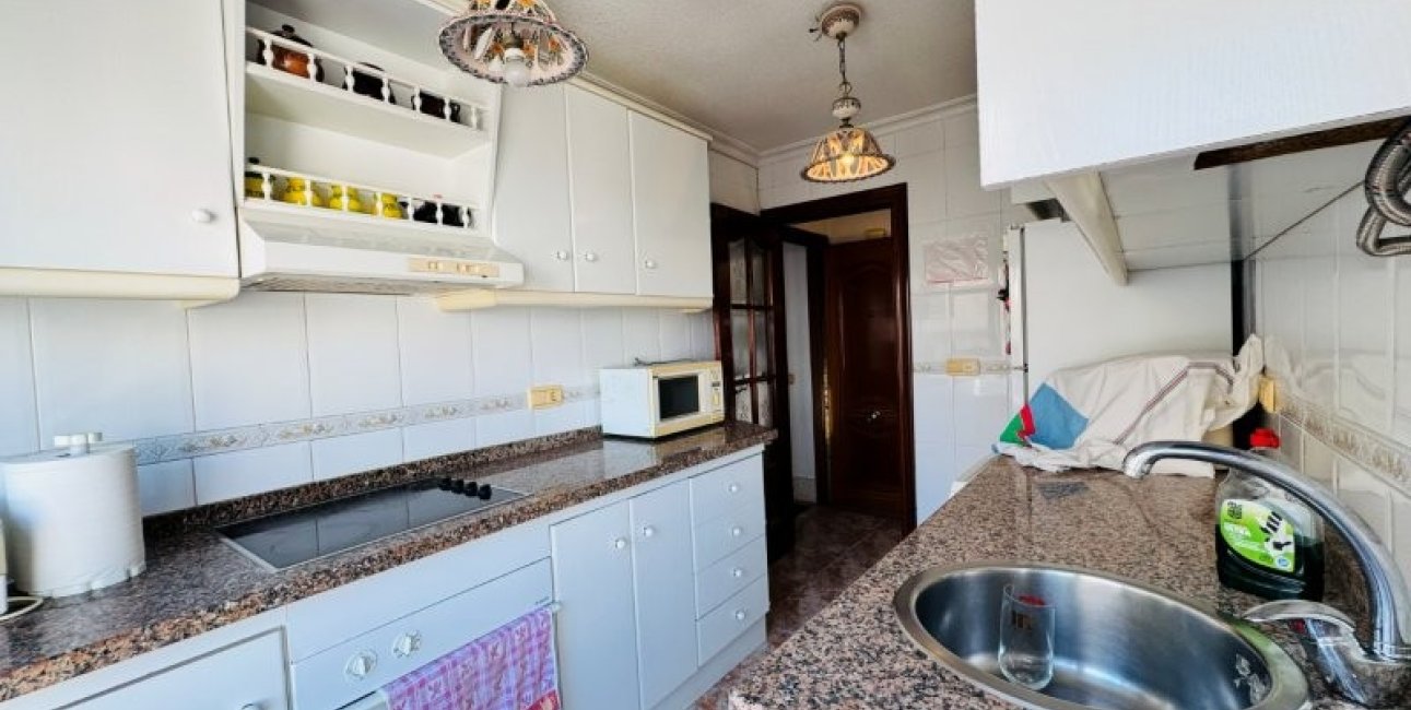 Resale - Apartment / flat -
Torrevieja - La Mata