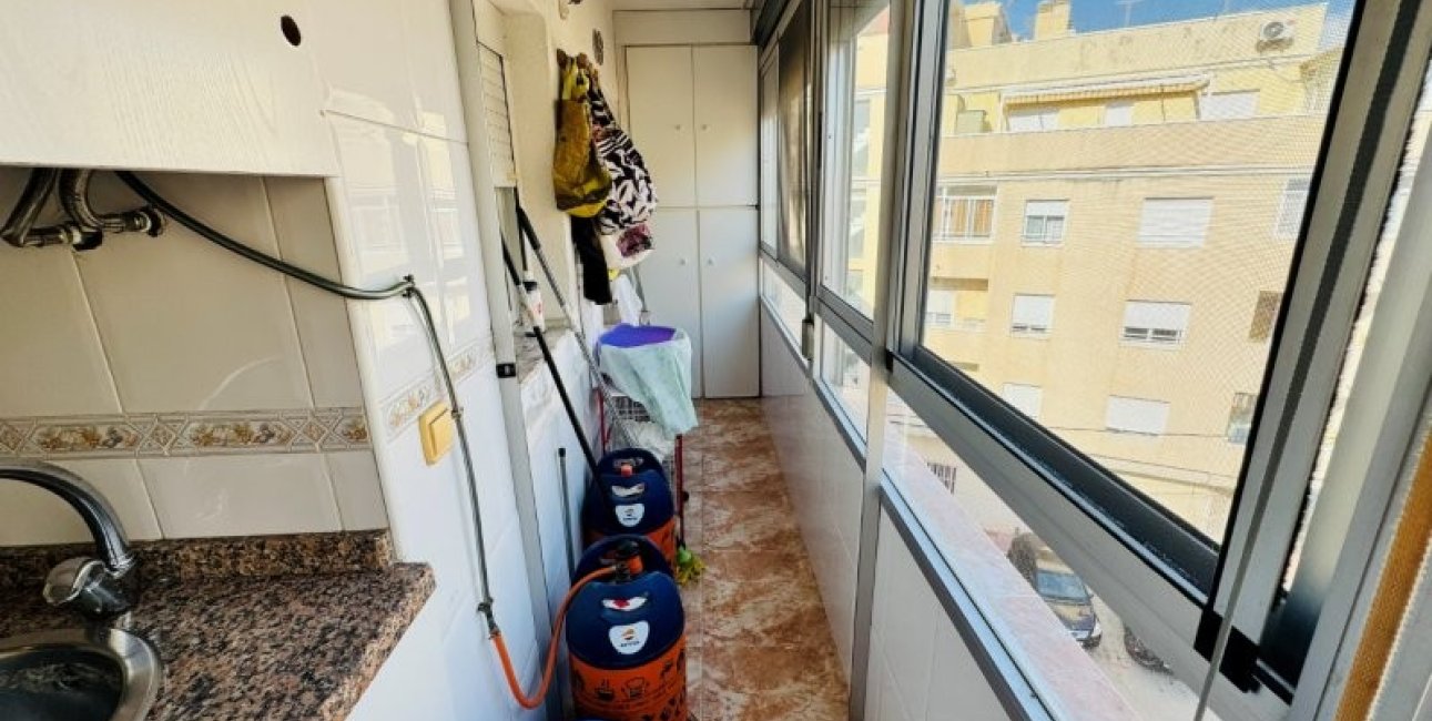 Resale - Apartment / flat -
Torrevieja - La Mata