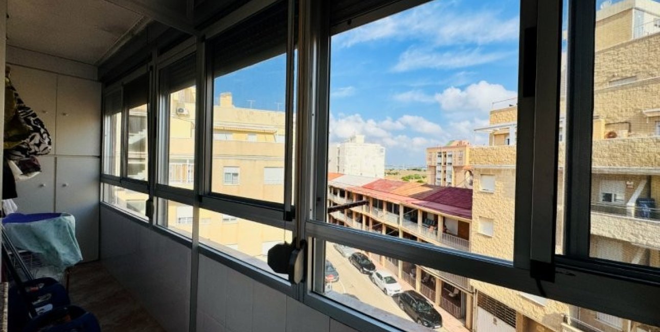 Resale - Apartment / flat -
Torrevieja - La Mata