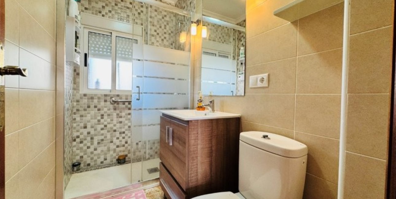 Resale - Apartment / flat -
Torrevieja - La Mata