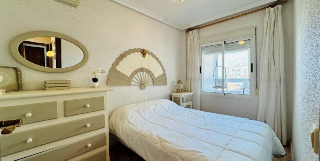 Resale - Apartment / flat -
Torrevieja - La Mata