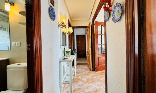 Resale - Apartment / flat -
Torrevieja - La Mata