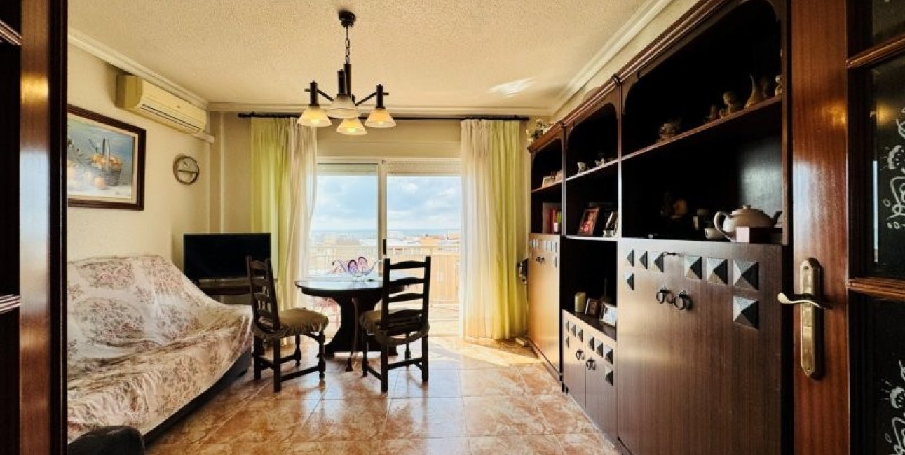 Resale - Apartment / flat -
Torrevieja - La Mata