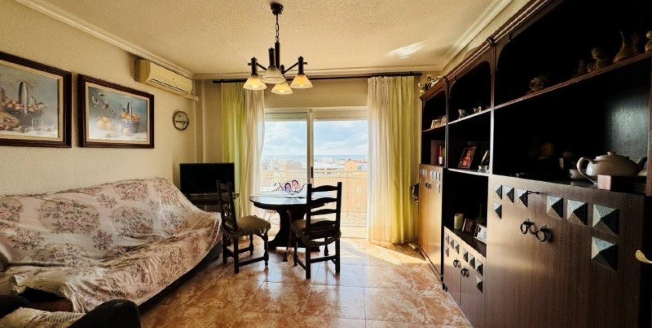 Resale - Apartment / flat -
Torrevieja - La Mata