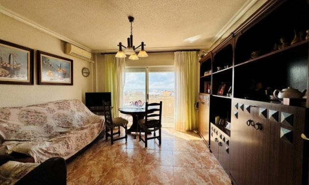 Resale - Apartment / flat -
Torrevieja - La Mata