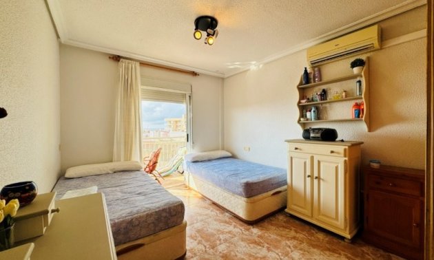 Resale - Apartment / flat -
Torrevieja - La Mata