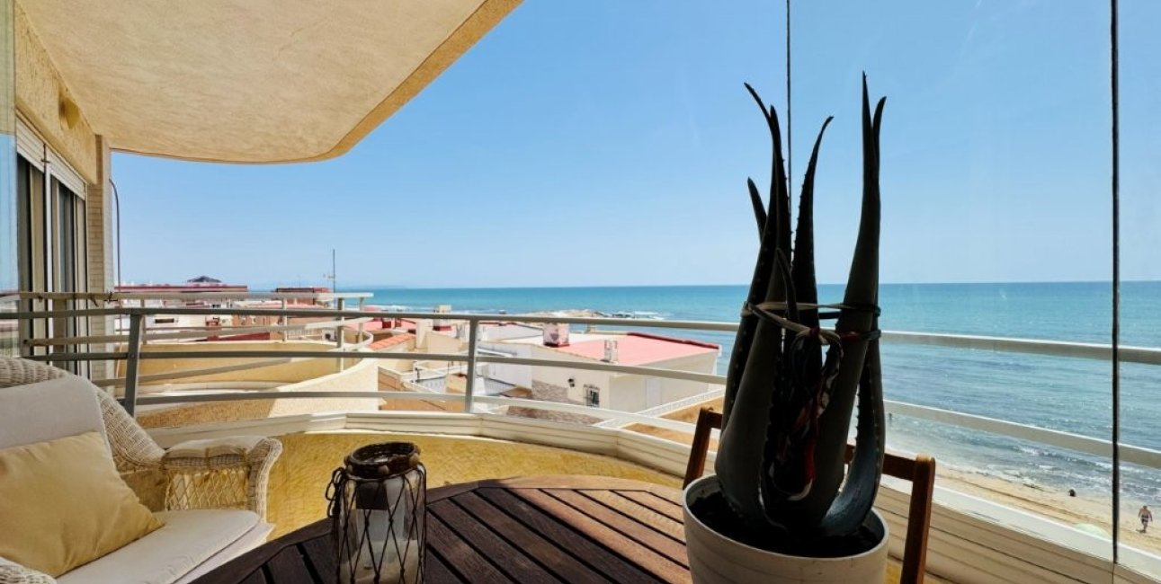 Resale - Apartment / flat -
Torrevieja - La Mata